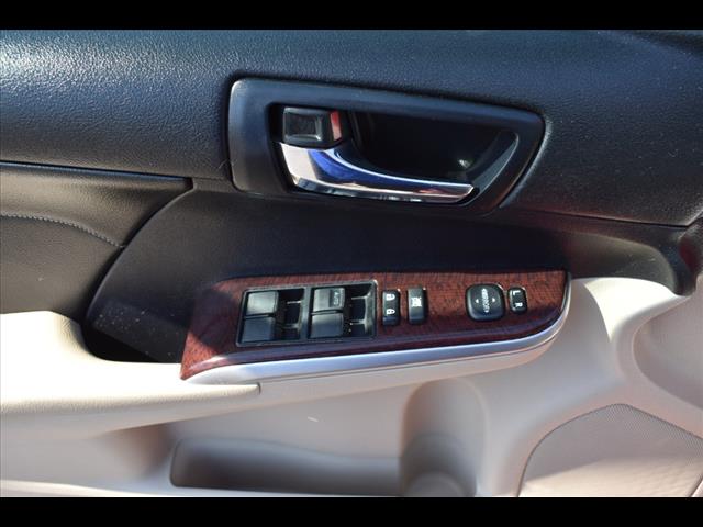 2014 Toyota Camry L photo 11