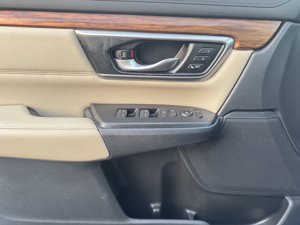2022 Honda CR-V EX-L photo 18