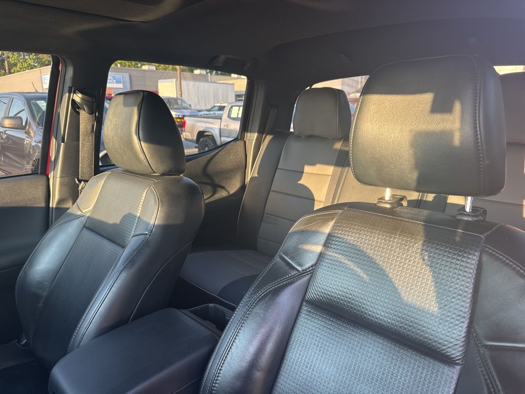 2019 Toyota Tacoma TRD Off-Road photo 4