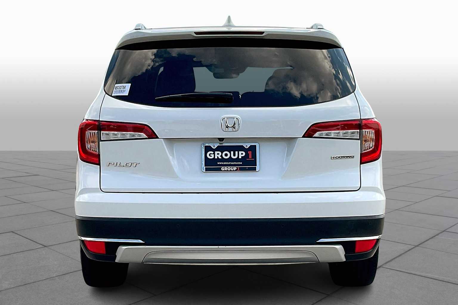 2022 Honda Pilot Touring photo 4