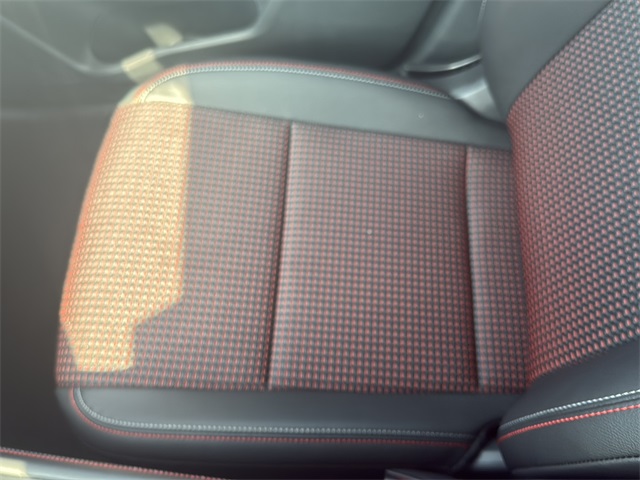 2026 Nissan Kicks SR photo 29