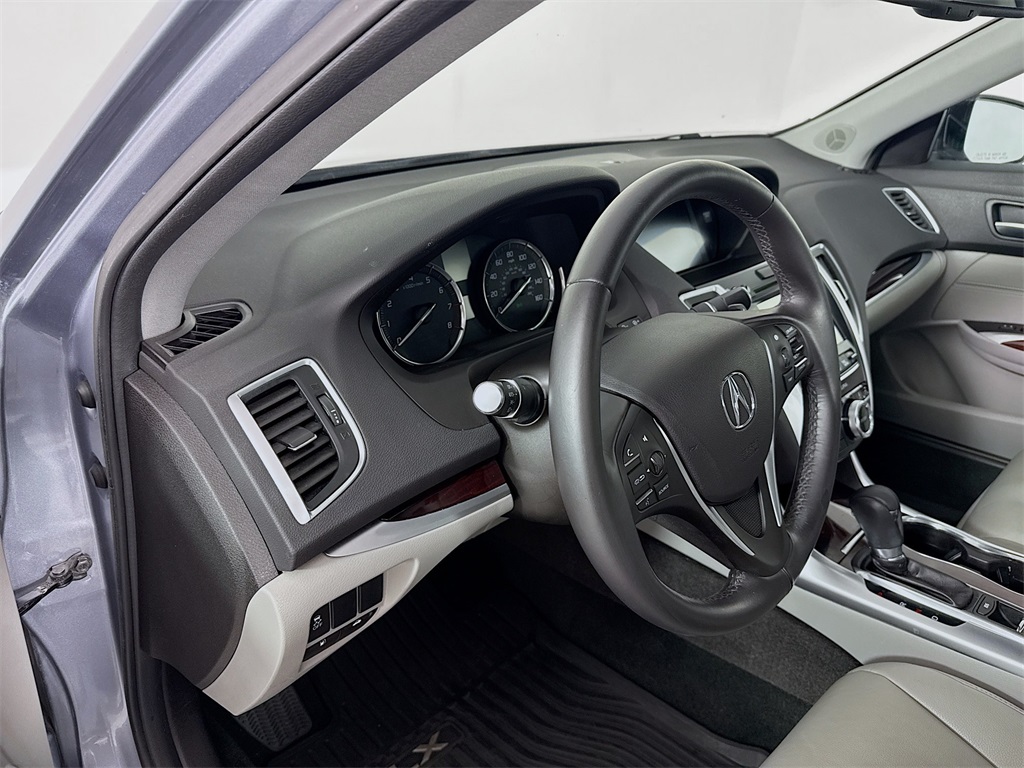 2016 Acura TLX Base photo 4