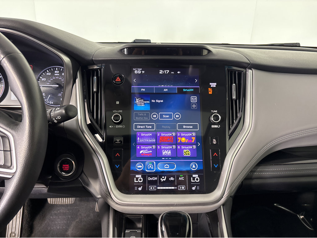 2020 Subaru Outback Limited photo 3