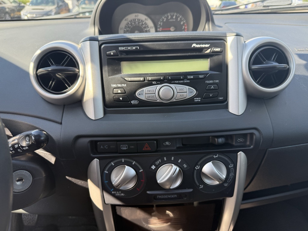 2006 Scion xA Base photo 7