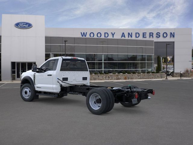 2026 Ford F-600 photo 2