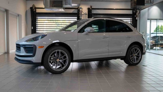 2025 Porsche Macan 