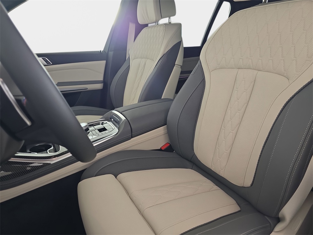 2026 Bmw X7 M60i photo 15