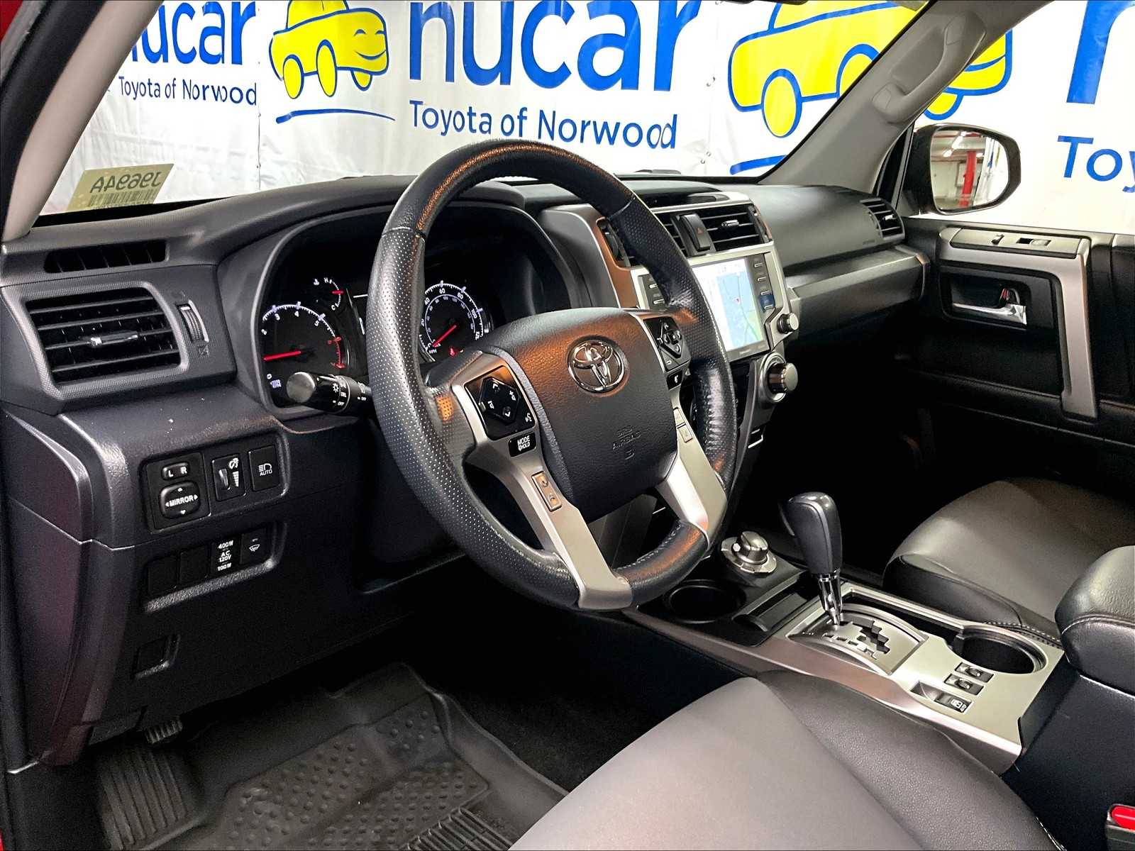 2024 Toyota 4Runner SR5 Premium photo 7