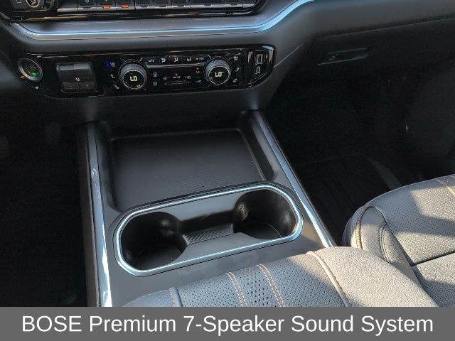 2025 Chevrolet Silverado 2500HD High Country photo 4