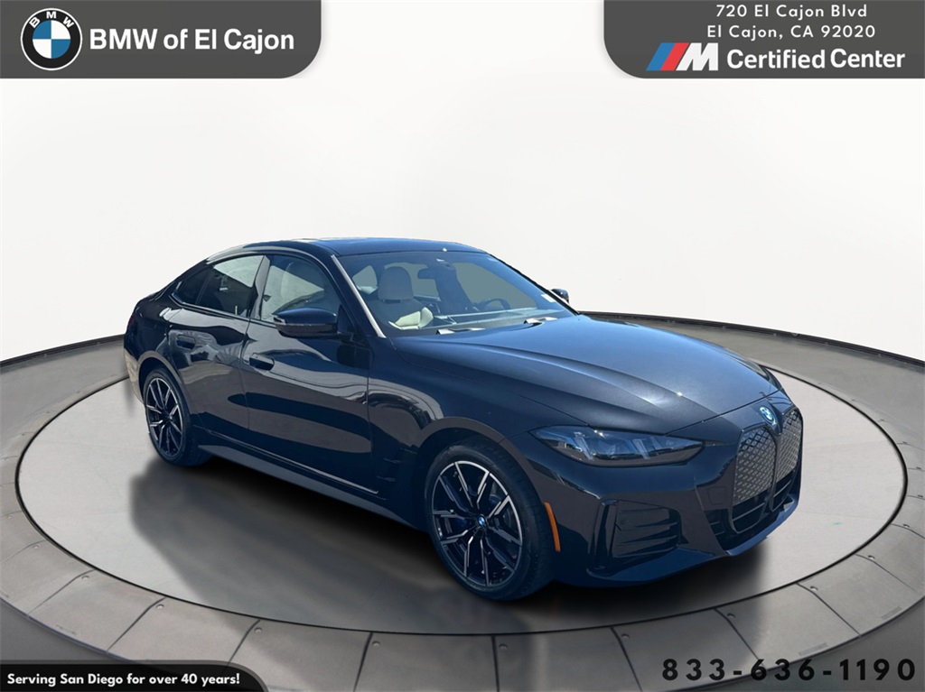 2025 BMW i4 40's photo