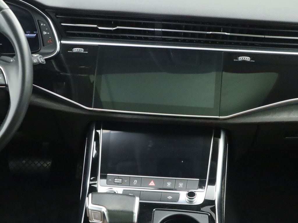 2022 Audi Q8 55 Premium Plus photo 14