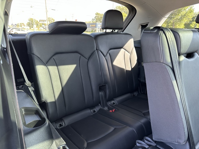 2019 Audi Q7 55 Prestige photo 10