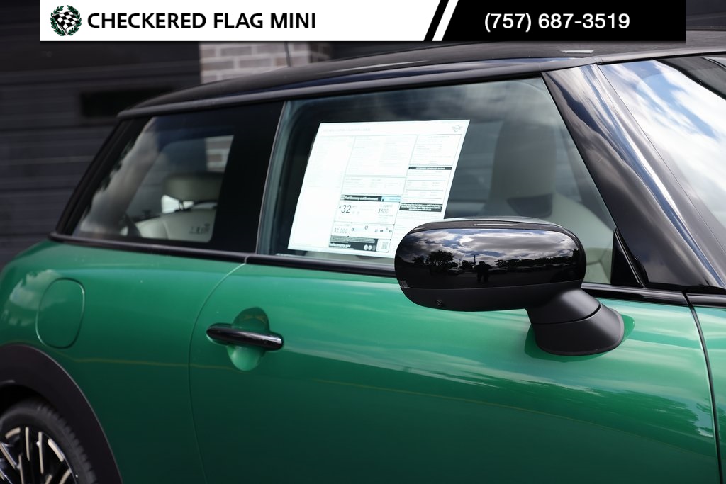 2025 Mini Cooper S Iconic photo 5