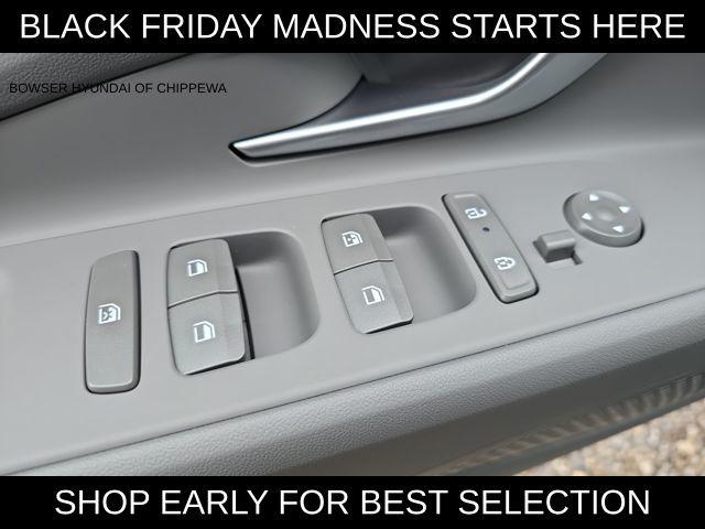 2026 Hyundai Elantra SEL Sport photo 4