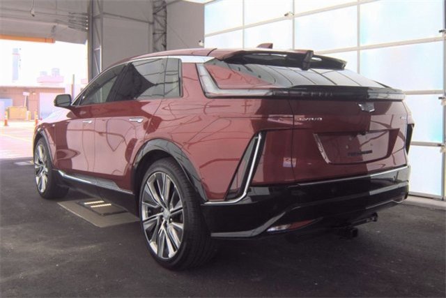 Used 2024 Cadillac LYRIQ Luxury 3 with VIN 1GYKPSRK2RZ142227 for sale in Fort Lauderdale, FL