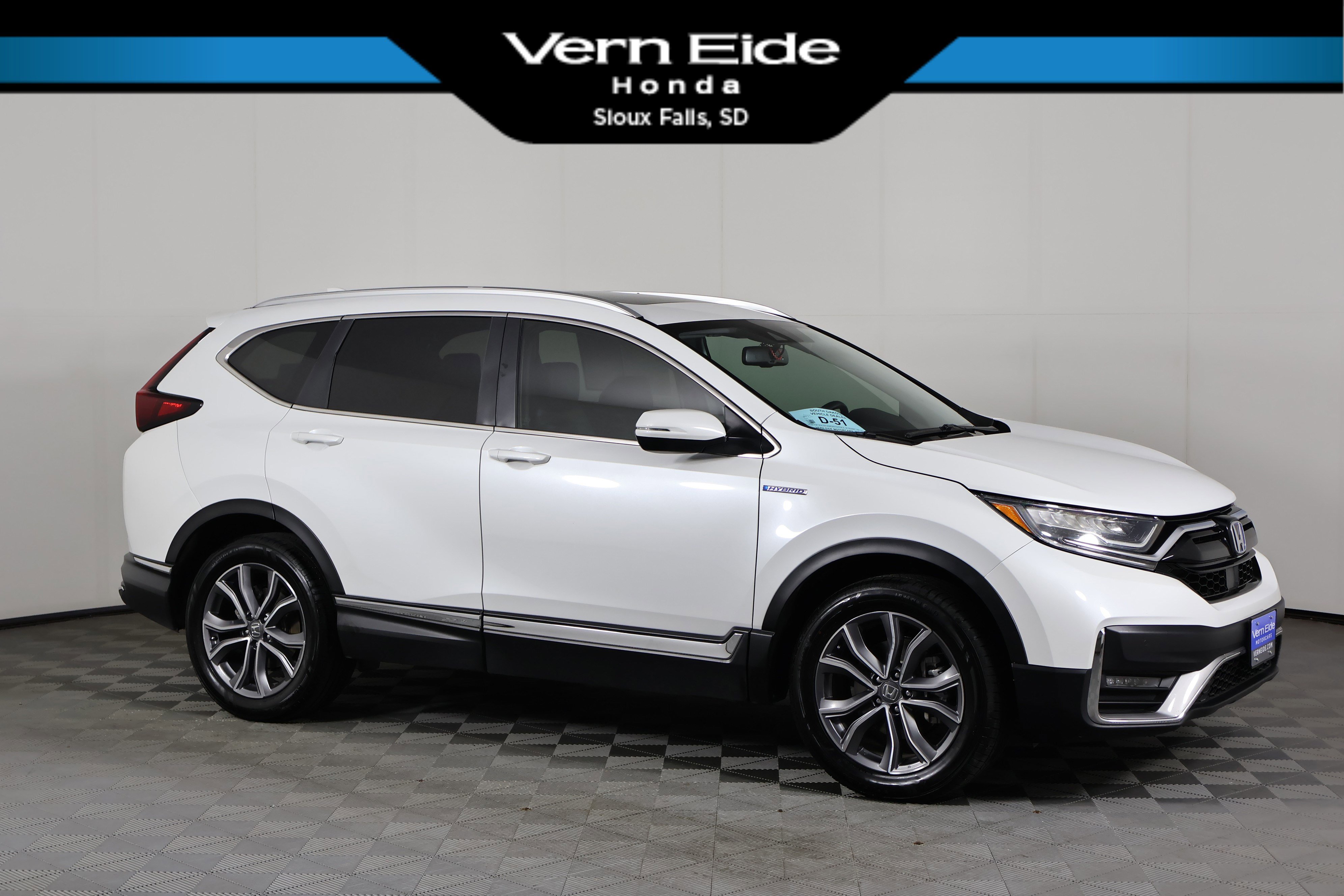 2021 Honda CR-V Touring's photo