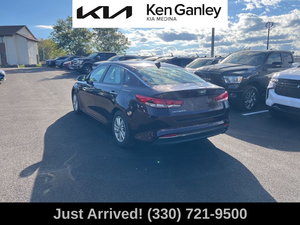 2018 Kia Optima LX photo 5