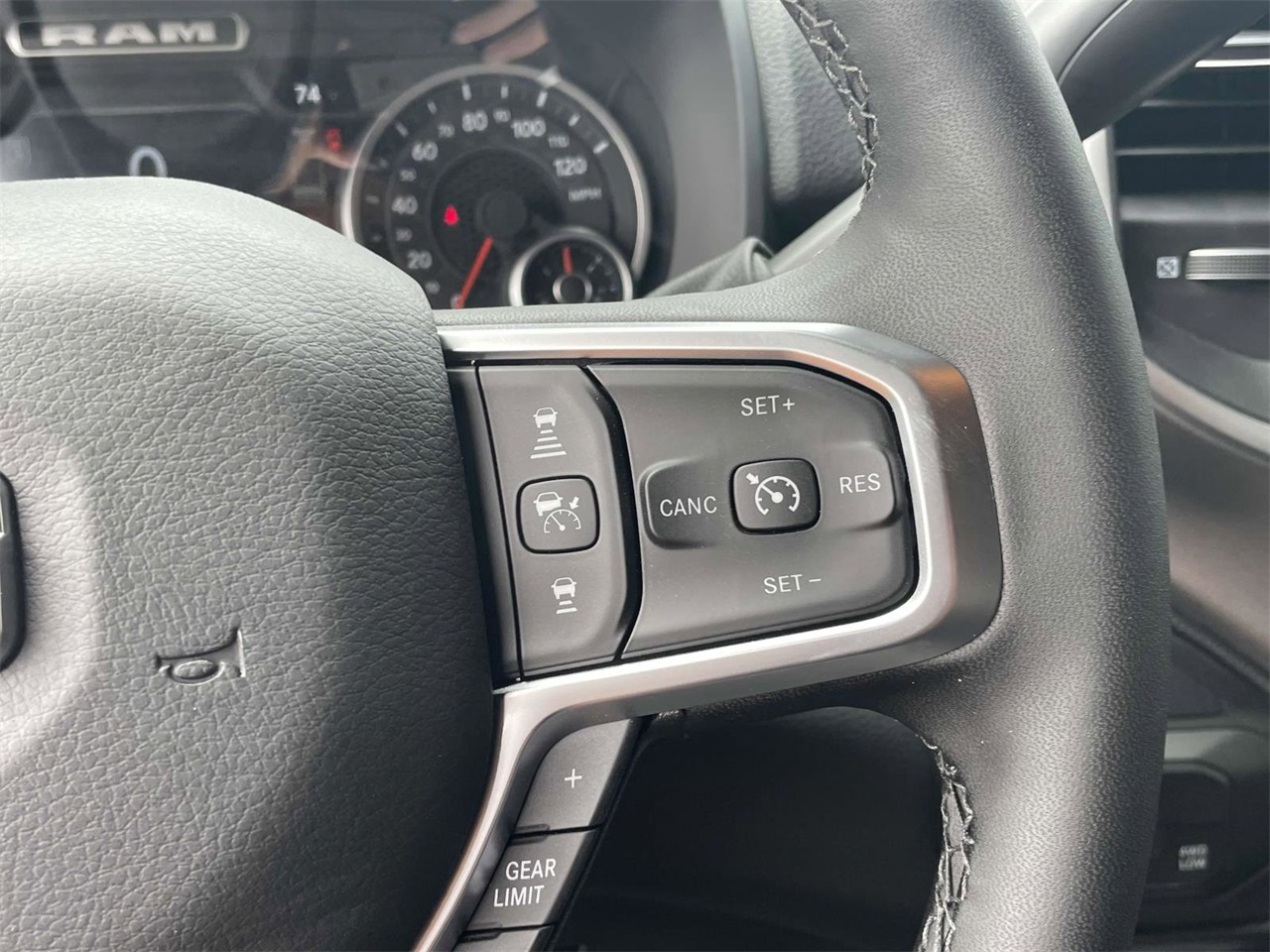 2026 Ram 2500 Big Horn photo 14