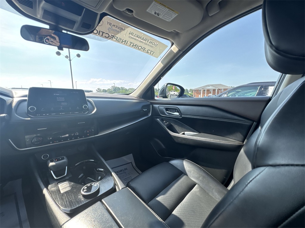 2023 Nissan Rogue SV photo 11