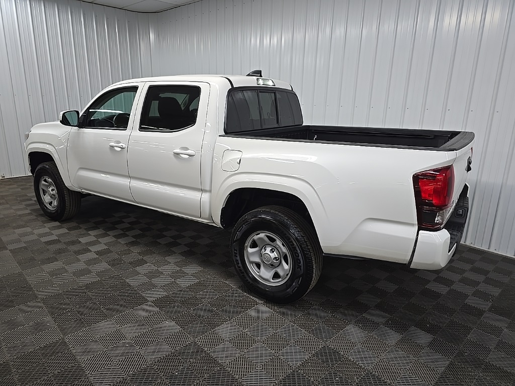 2023 Toyota Tacoma SR photo 4