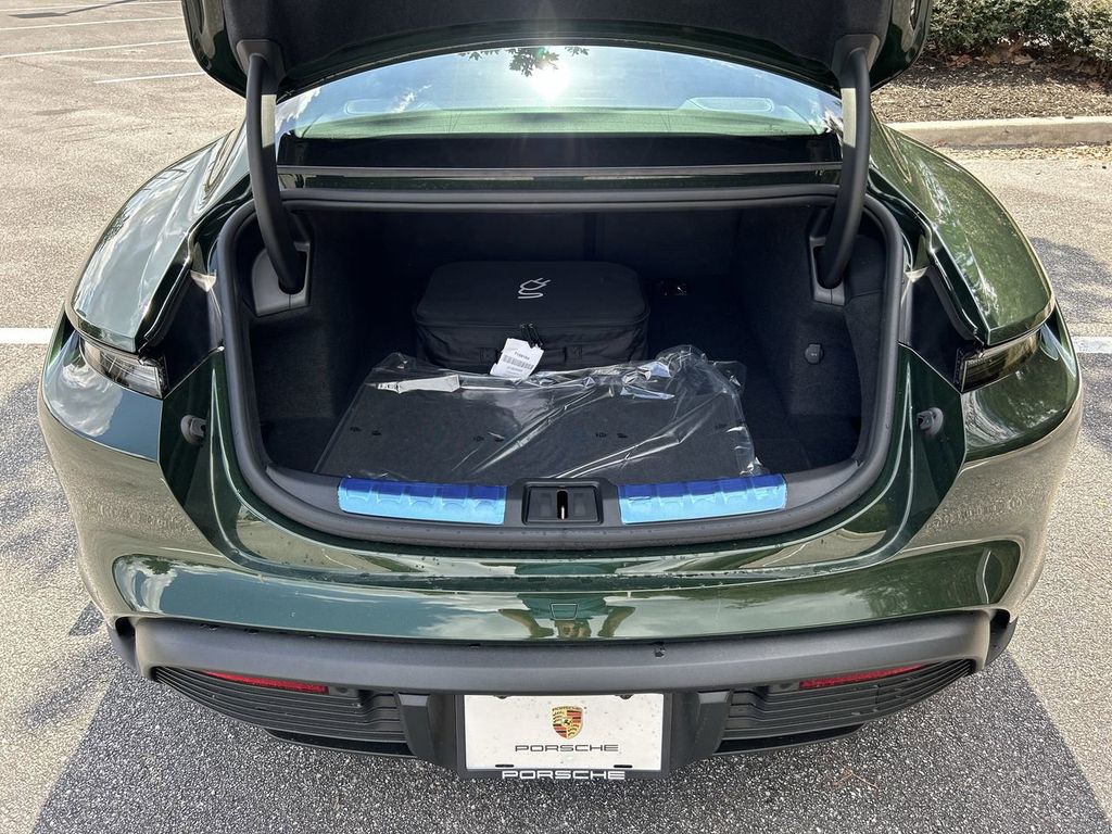 2025 Porsche Taycan Base photo 27