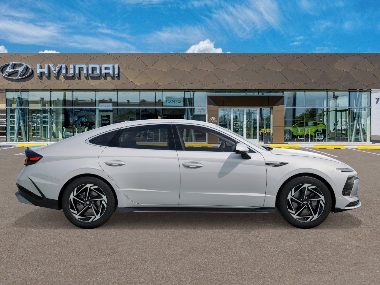 2026 Hyundai Sonata SEL Sport photo 5