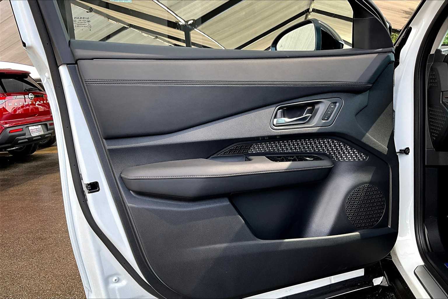 2025 Nissan ARIYA Evolve+ photo 13
