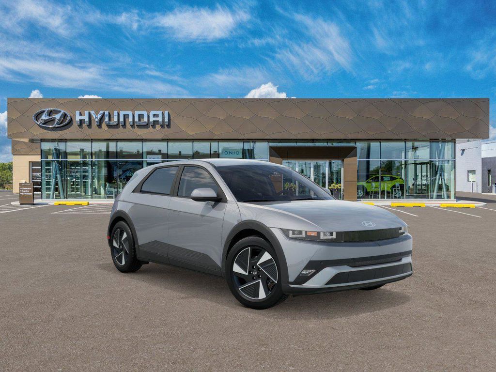 2025 Hyundai Ioniq 5 SE Standard Range photo 16