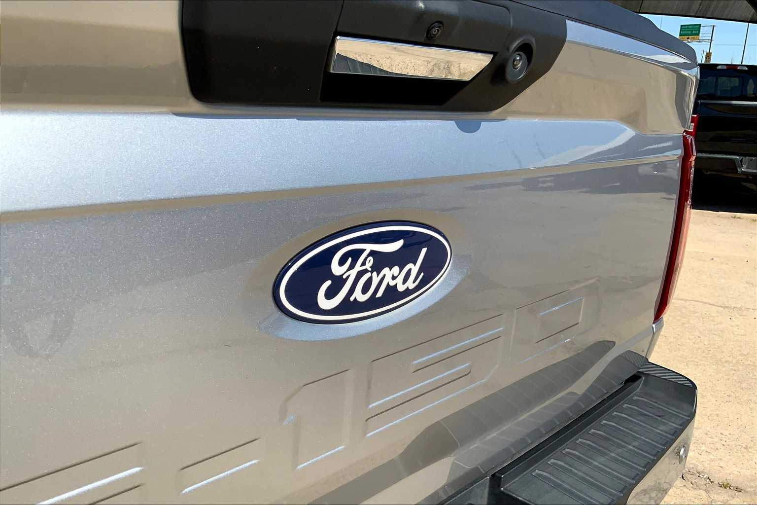 2024 Ford F-150 XLT photo 30