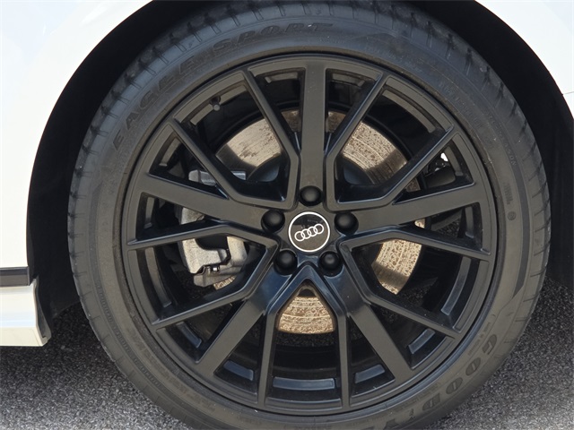 2021 Audi A8 L 55 Quattro photo 9