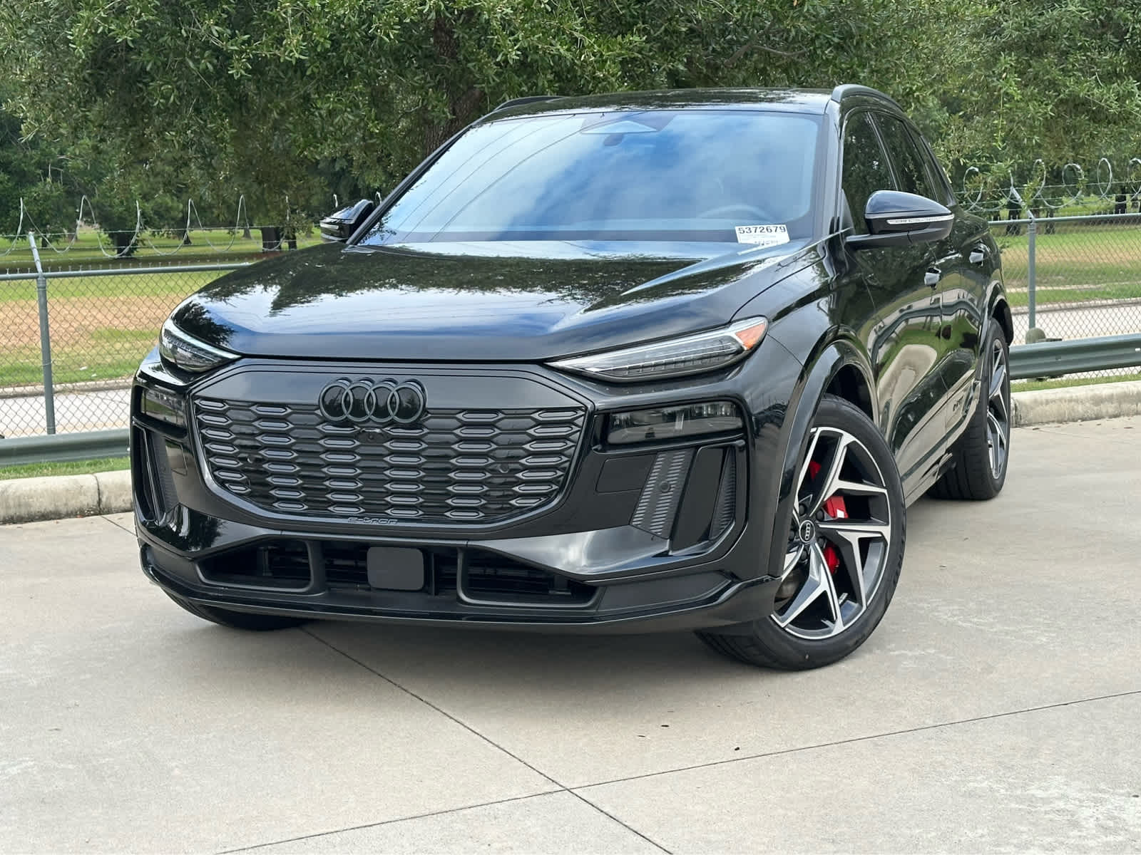 2025 Audi SQ6 e-tron Prestige