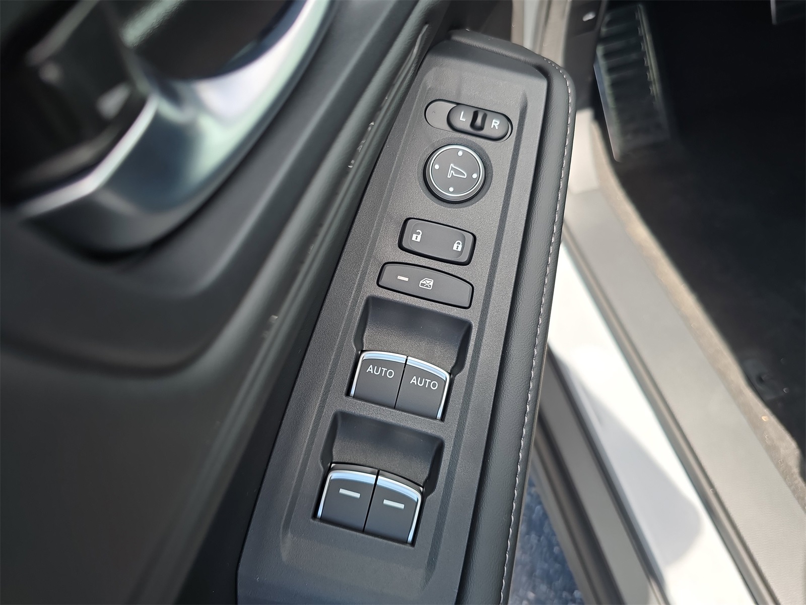 2025 Honda Accord Hybrid Sport photo 14