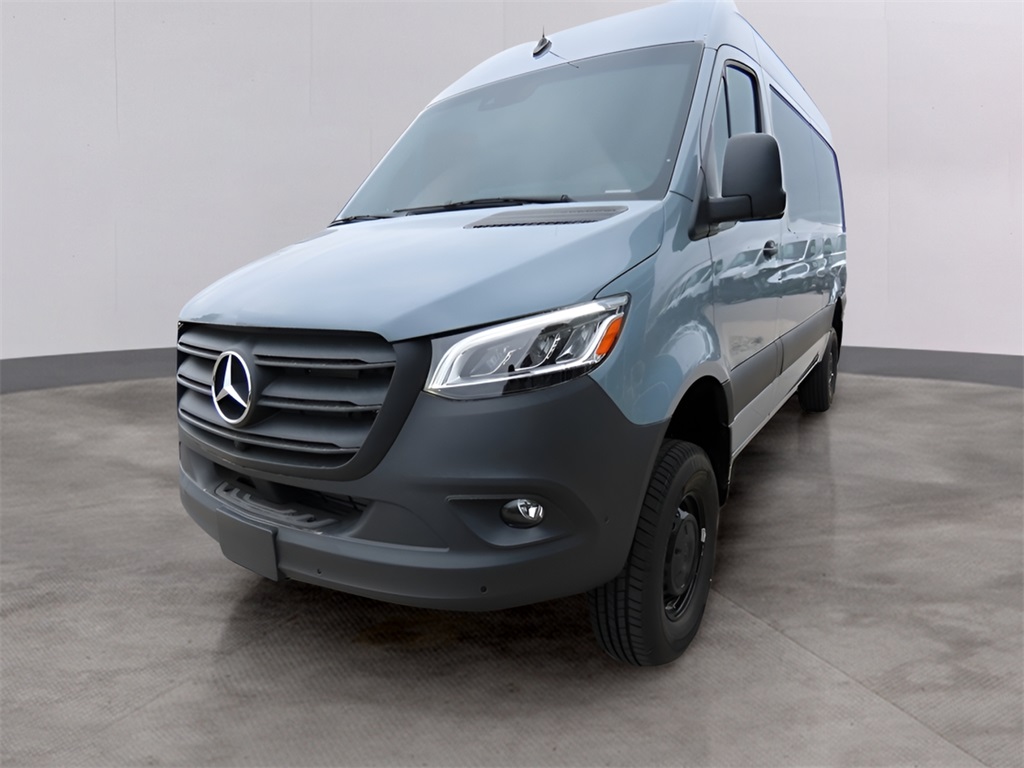 Used 2024 Mercedes-Benz Sprinter Cargo Van Base with VIN W1Y4NBVY6RT158704 for sale in Kansas City
