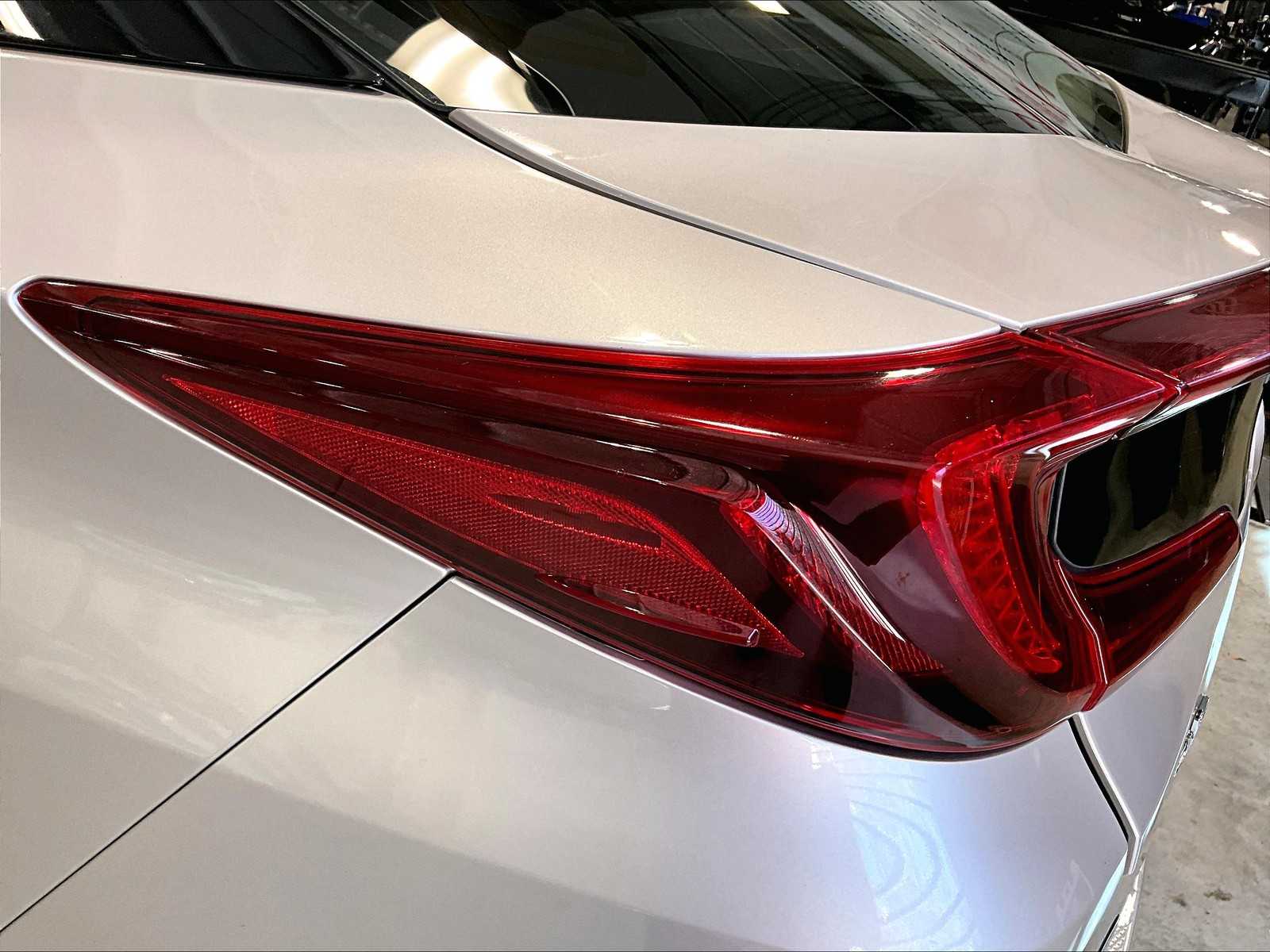 2020 Toyota Prius Prime XLE photo 30