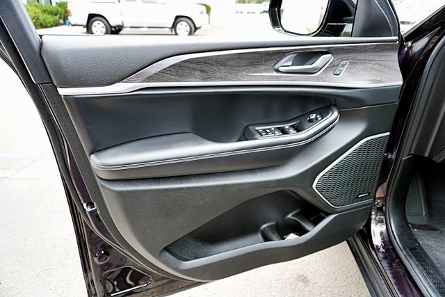 Used 2022 Brown Jeep 4xe image 23