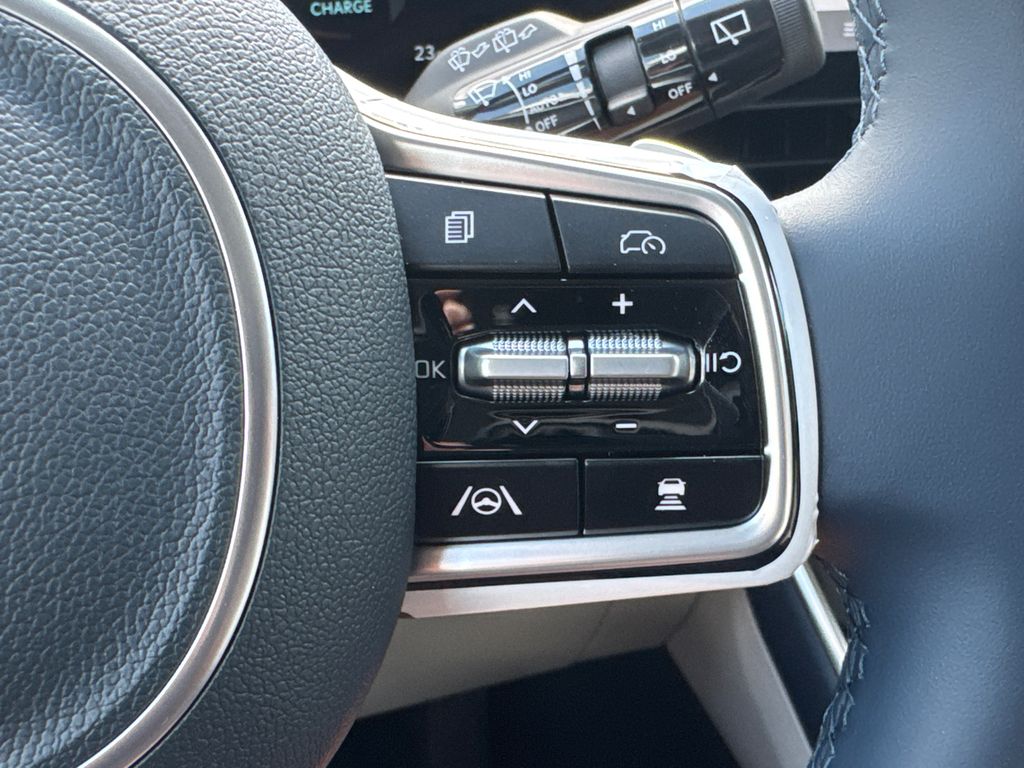 2026 Kia Carnival SX photo 25