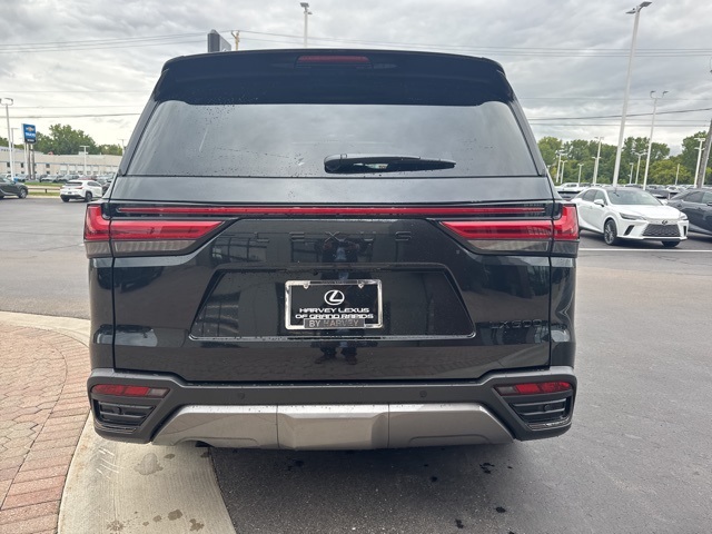 2025 Lexus LX 600 Premium photo 5