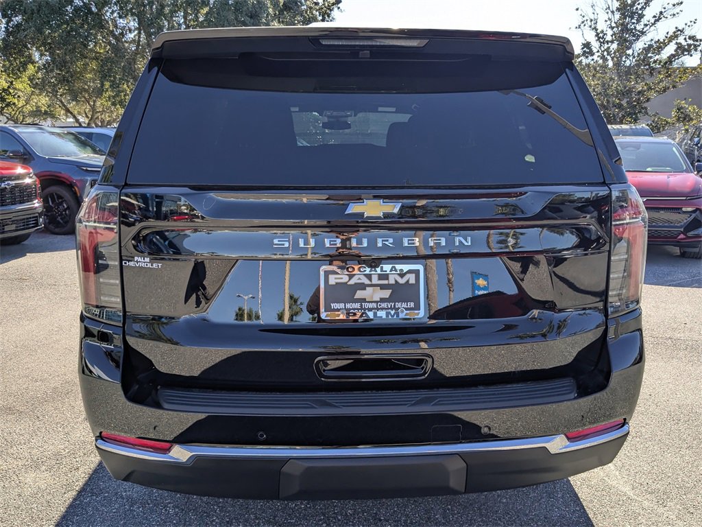 2026 Chevrolet Suburban LS photo 4