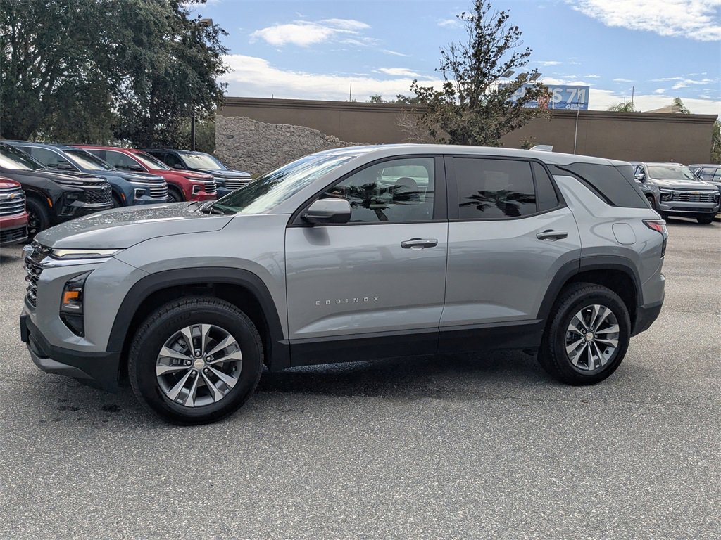 2026 Chevrolet Equinox LT photo 4