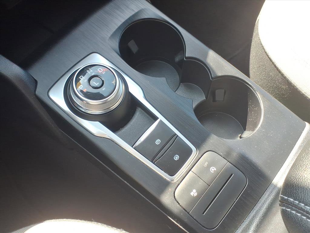 2022 Ford Escape SE photo 9