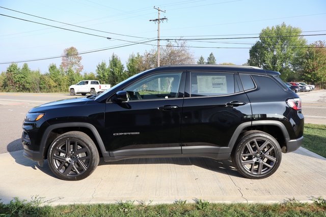 2026 Jeep Compass Limited Altitude photo 24