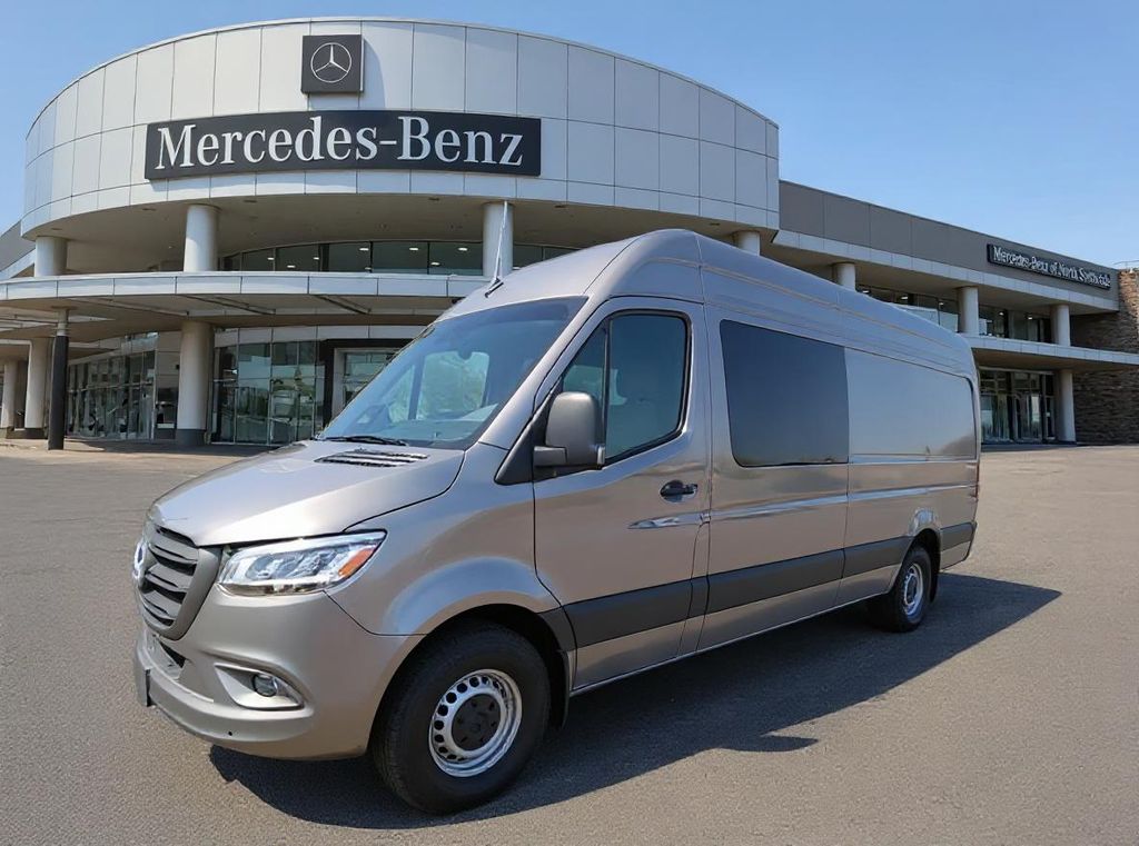 2025 Mercedes-Benz Sprinter Crew Van Base's photo