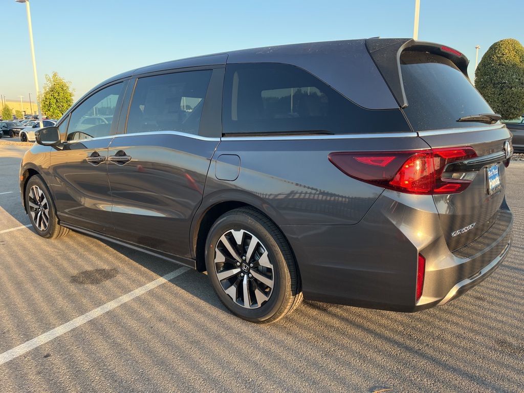 2026 Honda Odyssey EX-L photo 4
