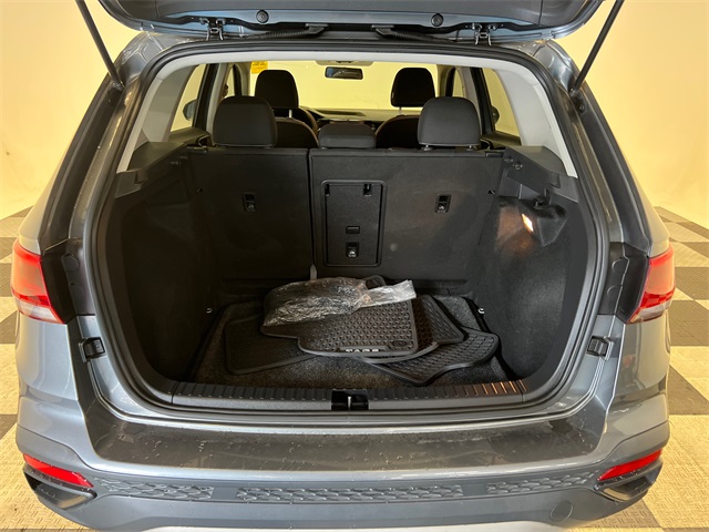 2022 Volkswagen Taos S photo 4