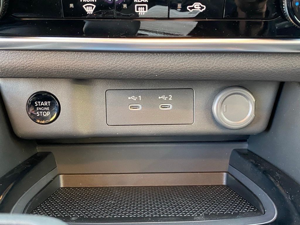 2025 Nissan Rogue S photo 30