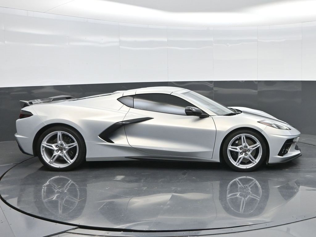 2023 Chevrolet Corvette Stingray 2LT photo 4