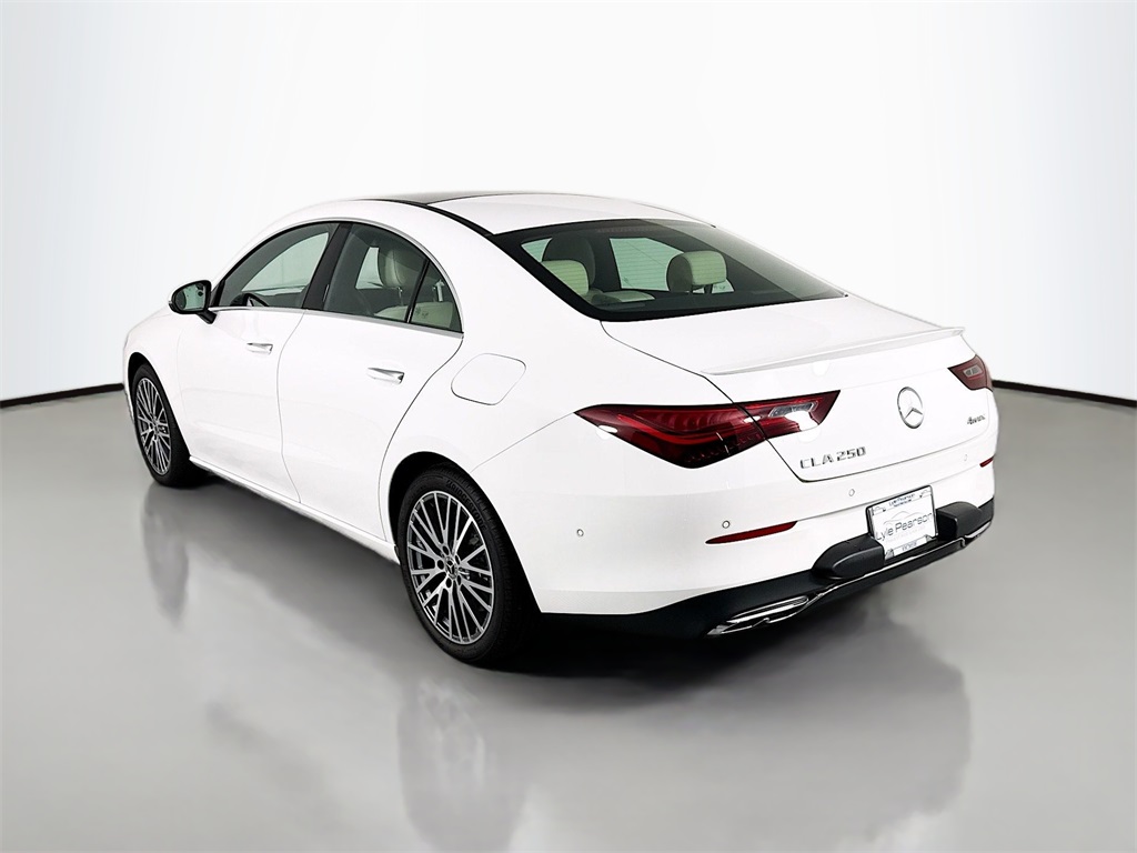 2025 Mercedes Benz CLA 250 4MATIC photo 3