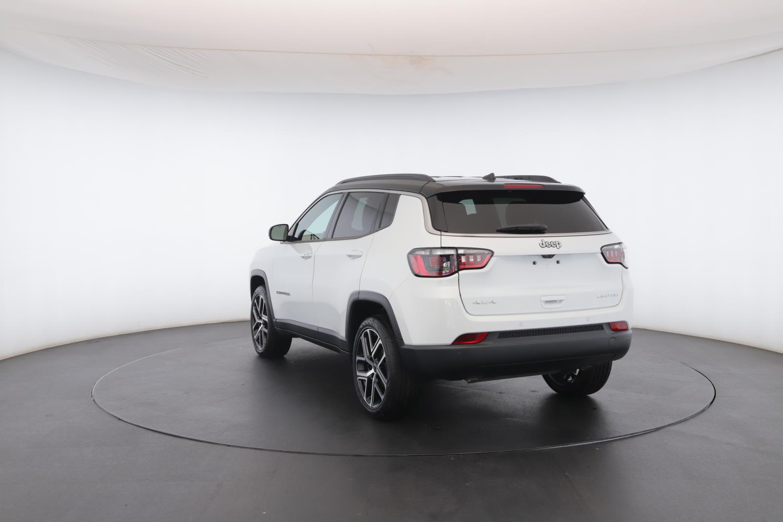 2025 Jeep Compass Limited photo 21