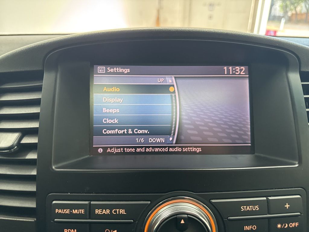 2008 Nissan Pathfinder LE photo 26