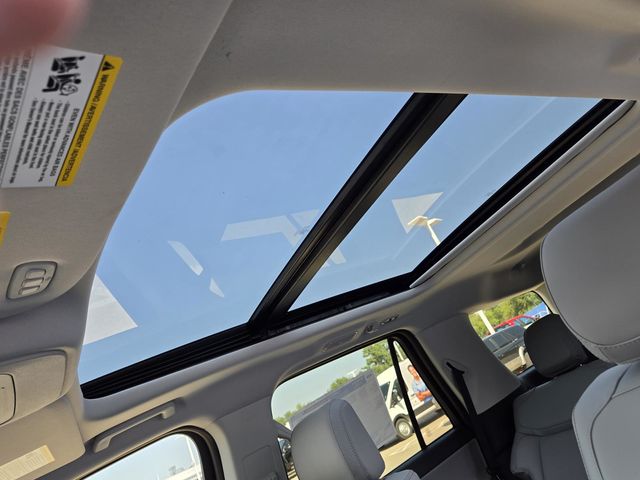 2025 Ford Expedition photo 21